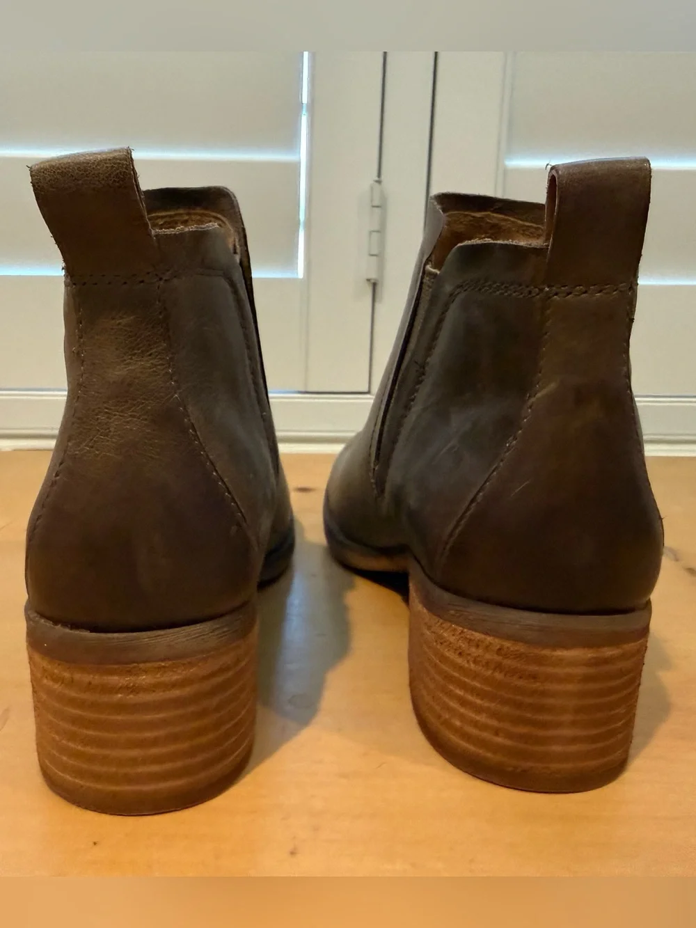 Korks Tea Stretch Khaki Brown Leather Ankle Booties size 6.5 NWOB